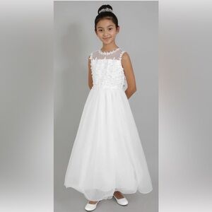 Us Angels White Floral Appliqué Sleeveless Formal Dress